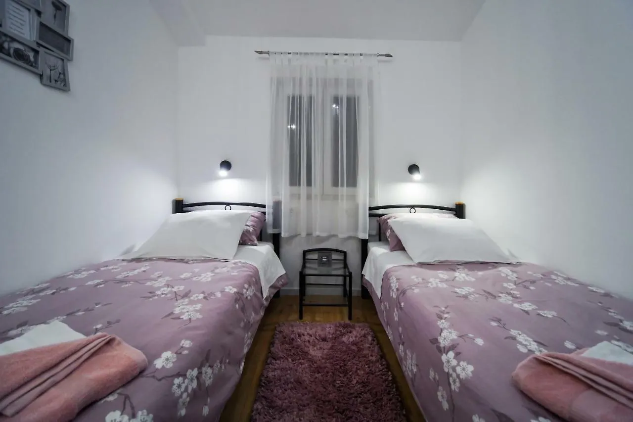 Rooms Nekic 1 Zara 2*,  Croazia